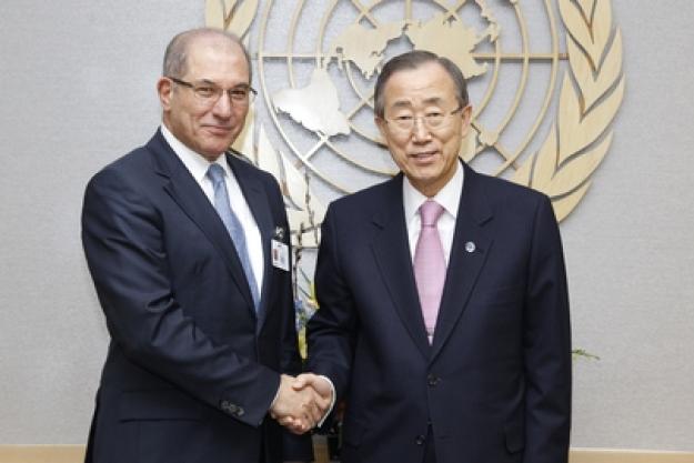 Director-General Ahmet Üzümcü with United Nations Secretary-General Ban Ki-moon 