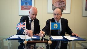 The United Kingdom’s Permanent Representative to the OPCW, H.E. Ambassador Peter Wilson (Left), and OPCW Director-General, H.E. Mr Fernando Arias (Right), formalised the contribution today at a ceremony held at OPCW Headquarters in The Hague.