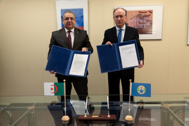 OPCW Director-General, H.E. Mr Fernando Arias, and the Permanent Representative of Algeria to the OPCW, H.E. Ambassador Lounès Magramane