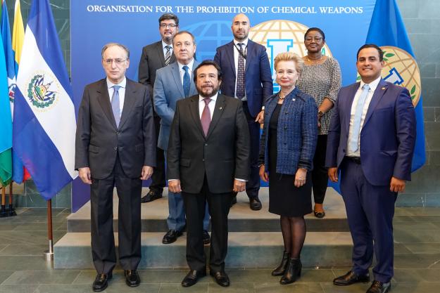 Vice President of the Republic of El Salvador visits the OPCW 