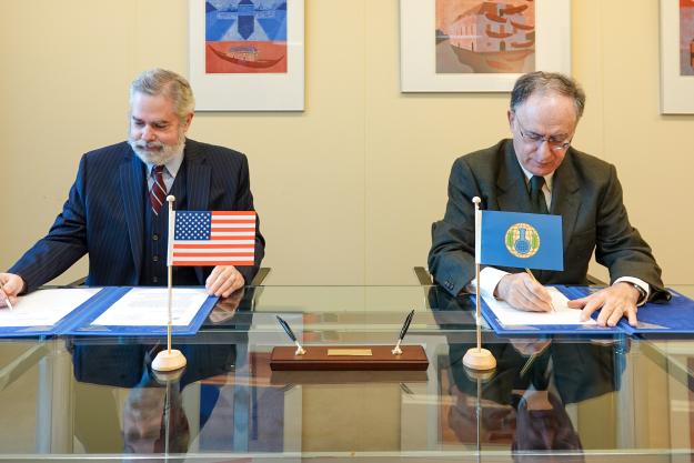 USA contributes €165,000 to support customs control over toxic chemicals in Africa