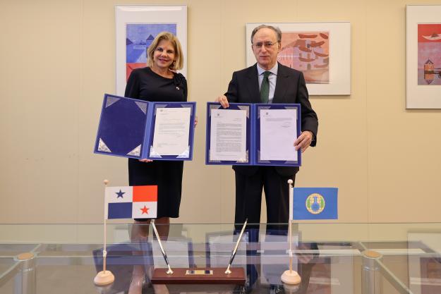 Panama contributes €5,000 to future OPCW Centre for Chemistry and Technology 