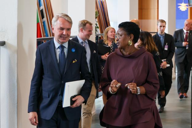 Minister of Foreign Affairs of Finland Visits OPCW Headquarters