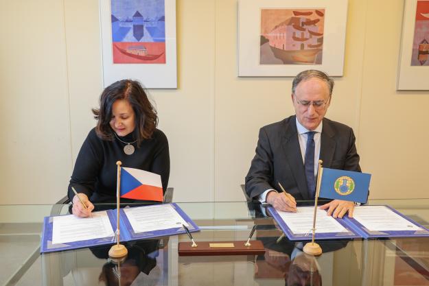 Czech Republic contributes CZK 300,000 to OPCW assistance and protection activities
