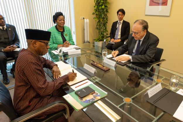 African Union Commissioner for Political Affairs, Peace and Security meets OPCW Director-General 