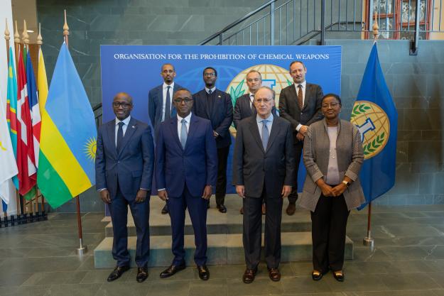 Minister of Foreign Affairs and International Cooperation of the Republic of Rwanda visits OPCW
