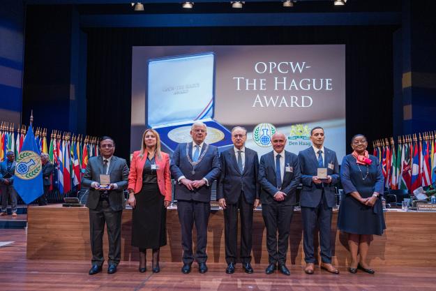 Group photo with winners of the 2024 OPCW-The Hague Award