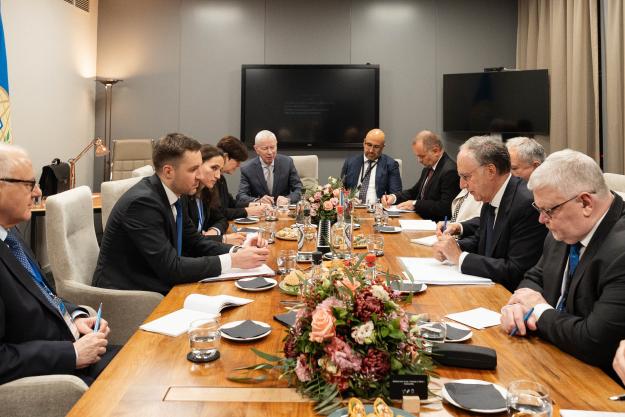 OPCW Director-General receives Russia’s Deputy Minister of Industry and Trade 