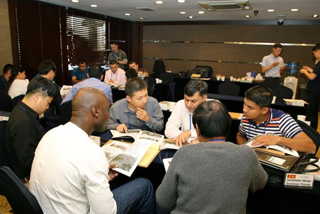 First Responders at a course on handling emergencies involving chemical weapons and toxic industrial chemicals (TICs) in Seoul, Republic of Korea.