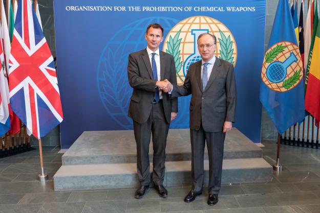 OPCW Director-General, Ambassador Fernando Arias, with Secretary of State for Foreign and Commonwealth Affairs of the United Kingdom, Rt Hon Jeremy Hunt MP