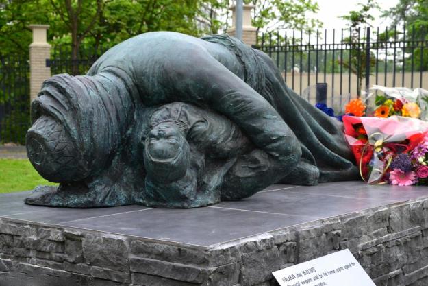 A monument in memory of the victims of a chemical weapons attack on the town of Halabja in March 1988