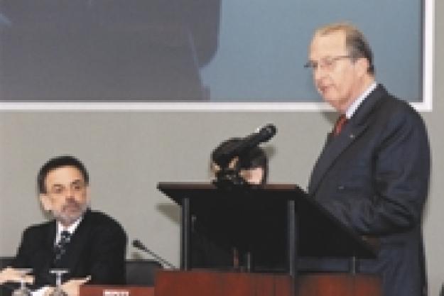 H.M. King Albert II, the King of the Belgians, made an official visit to the Organisation for the Prohibition of Chemical Weapons (OPCW) on Wednesday 5 April 2000.
