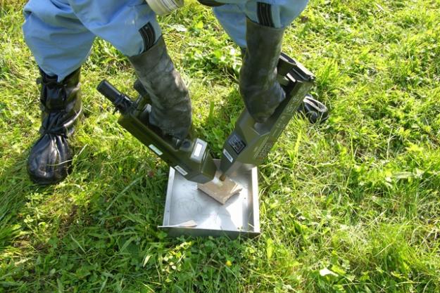 Detection exercise. The course will offer a basic introduction to the use of individual protective equipment and to monitoring, detection and decontamination.