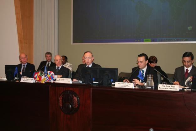 European Union-Sponsored Day for National Authorities, The Hague, 1 December 2008. From right, Mr Asad Beg, European Commission; Mr Andreas Strub, Council Secretariat of the European Union; H.E. Mr Jean-François Blarel, Presidency of the European Union; H.E. Mr Rogelio Pfirter, OPCW Director-General; and Mr John Freeman, OPCW Deputy Director-General. 