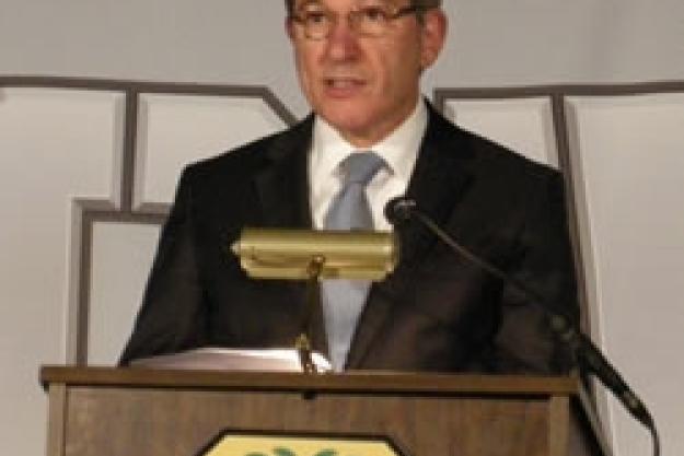 OPCW Director-General Ahmet Üzümcü addresses a ceremony marking the completion of chemical weapons destruction activities at seven facilities by the U.S. Army Chemical Weapons Agency (CMA).