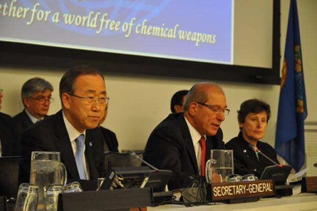 The United Nations Secretary-General, Mr. Ban Ki-moon, and the OPCW Director-General, Mr. Ahmet Üzümcü at the high-level meeting at UN Headquarters in New York in October, 2012.