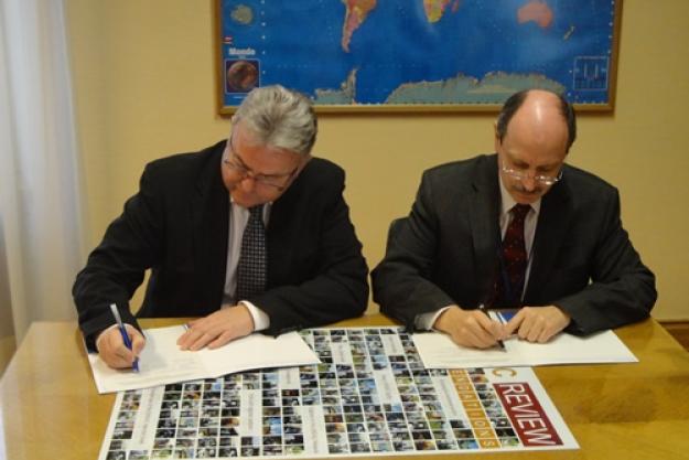 Mr Gennadi Lutay, Head of OPCW Assistance and Protection Branch (l), and Mr  Rudolf Müller, Deputy Director and Chief of Emergency Services Branch, UN OCHA
