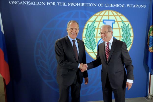 Director-General Ahmet Üzümcü met on 12 March 2014 with the Minister of Foreign Affairs of Russia, Mr Sergey Lavrov.
