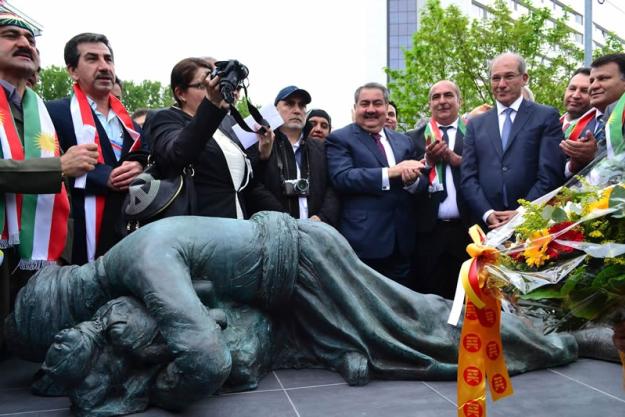 A monument in memory of the victims of the gas attack on the Iraqi town of Halabja in March 1988 was unveiled in the OPCW compound. The monument was donated by the Government of Iraq and is a replica of an original version that stands in Halabja.