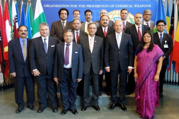 Delegation of the National Management College of Pakistan with the Director-General, Ambassador Ahmet Üzümcü, and senior OPCW officials.