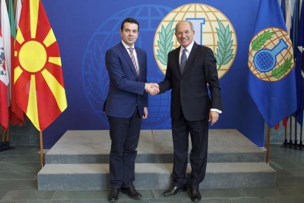 The Minister of Foreign Affairs of the former Yugoslav Republic of Macedonia, H.E. Mr. Nikola Poposki (left) and OPCW Director-General Ahmet Üzümcü.