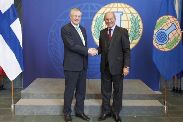 Director-General of the Organisation for the Prohibition of Chemical Weapons (OPCW), Ambassador Ahmet Üzümcü with Finland’s Secretary of State at the Ministry of Foreign Affairs, H.E. Mr Peter Stenlund. 