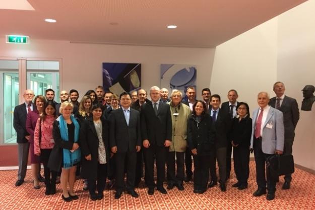 SAB members and OPCW Staff at the Netherlands Forensic Institute on 27 October