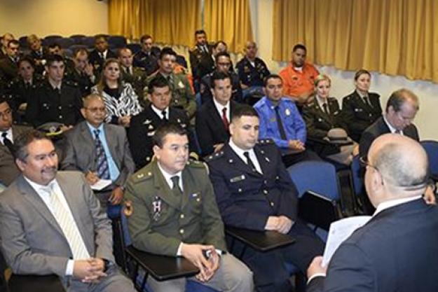 Participants at the basic regional course for first responders in Montevideo