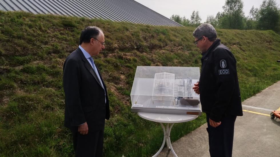 Director-General visits the demilitarisation plant at Poelkapelle