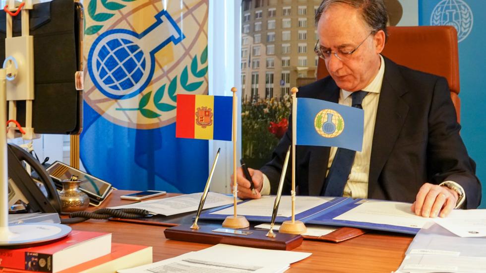 H.E. Mr Fernando Arias, Director-General of the OPCW