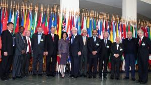 Left to right: Dr Gu Juesheng, Ambassador Abuelgasim Abdelwahid Sheikh Idris, Dr Claude Eon, Dr Ralf Trapp, Director-General Ahmet Üzümcü, Ambassador Noor Farida Ariffin, Ambassador Rolf Ekeus (Chairman), Ambassador Roberto Garcia Moritan, Ambassador Rakesh Sood, Dr Bunro Shiozawa, Ambassador Marcos Castrioto de Azambuja, Ambassador Sergey Batsanov, and Ambassador Eric Javits.