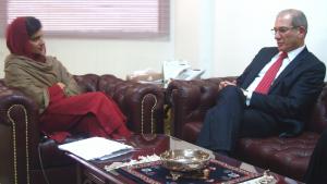Director-General Ahmet Üzümcü met with Ms. Hina Rabbani Khar, the Federal Minister for Foreign Affairs for Pakistan.