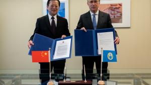 H.E. Mr Fernando Arias, and the Permanent Representative of China to the OPCW, H.E. Ambassador Xu Hong.