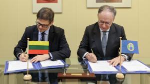 Permanent Representative of the Republic of Lithuania to the OPCW, H.E. Mr Neilas Tankevičius, and Ambassador Fernando Arias, OPCW Director-General